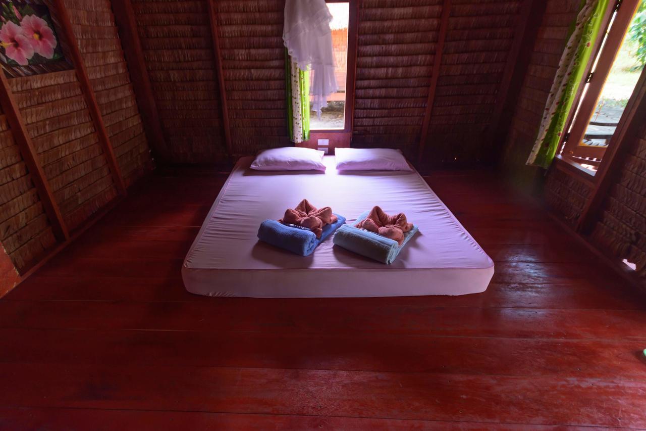 Rakkan Resort Ko Phra Thong Exterior photo